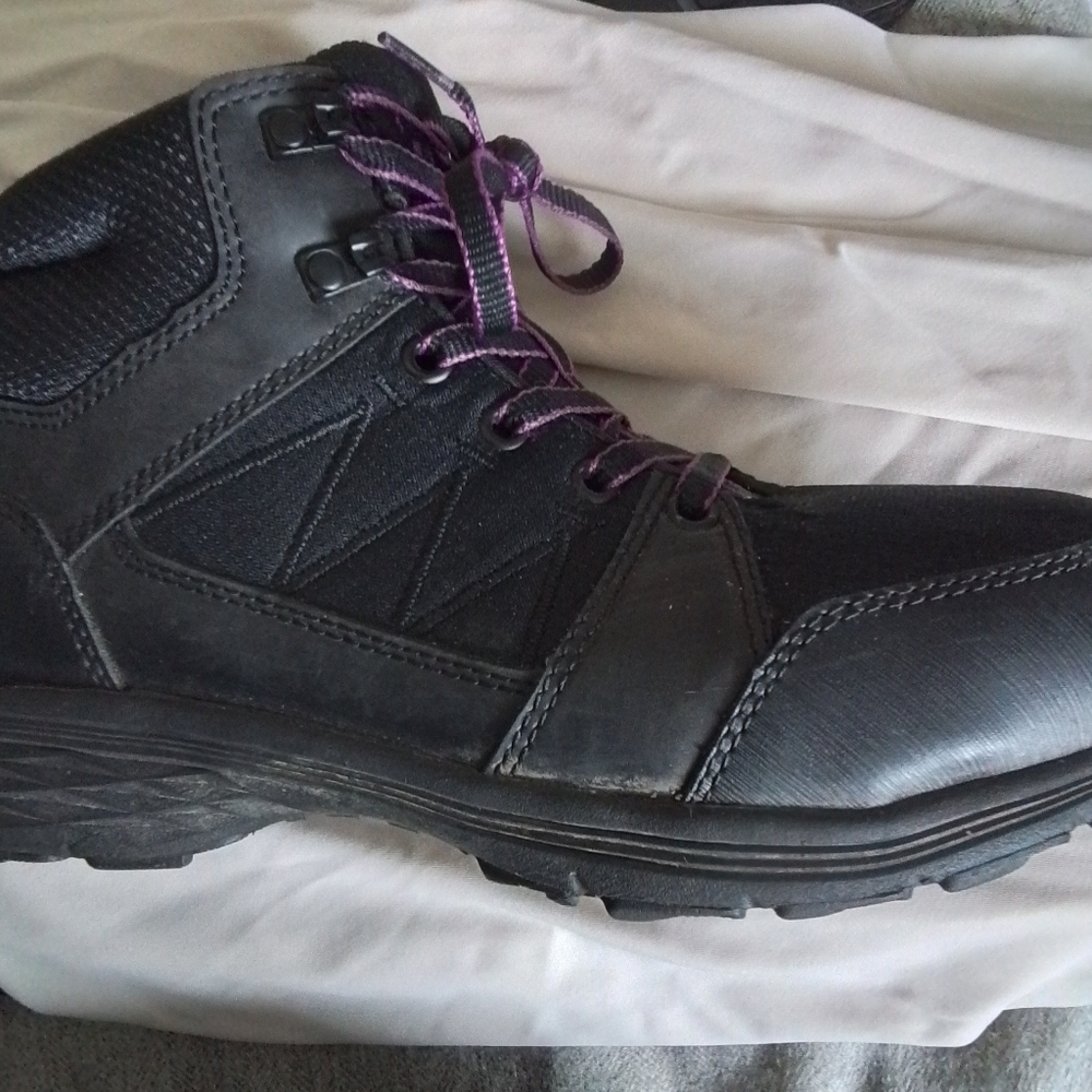 Women's steel toe boots